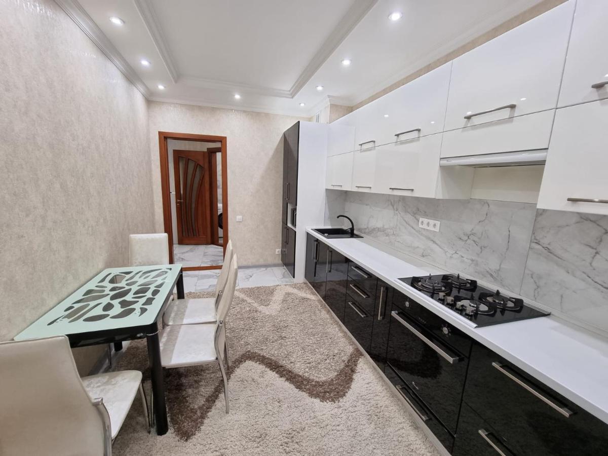 Grand Lev Tolstoi Street Apartments New House Ultra Central Kišiněv Exteriér fotografie