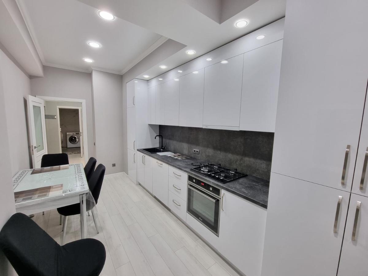 Grand Lev Tolstoi Street Apartments New House Ultra Central Kišiněv Exteriér fotografie