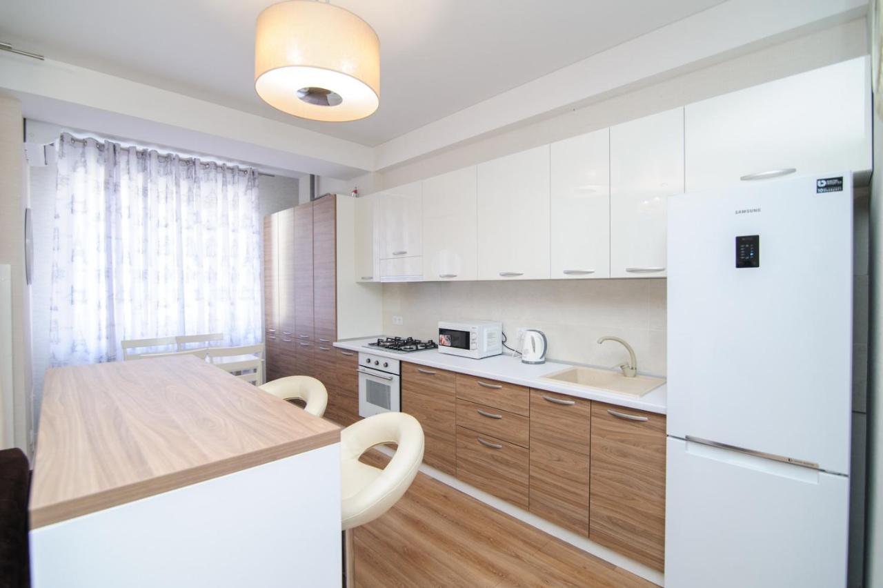 Grand Lev Tolstoi Street Apartments New House Ultra Central Kišiněv Exteriér fotografie