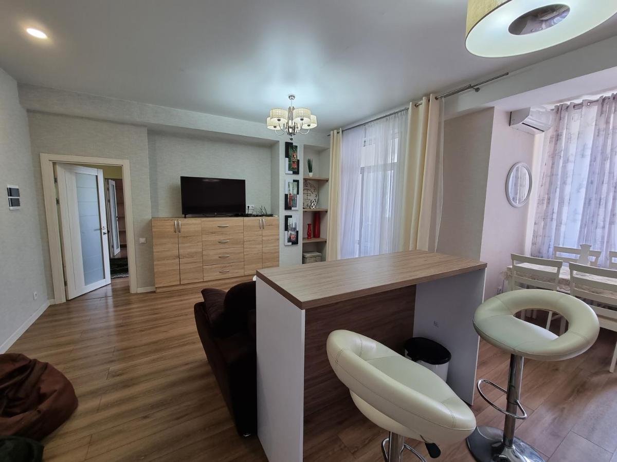 Grand Lev Tolstoi Street Apartments New House Ultra Central Kišiněv Exteriér fotografie