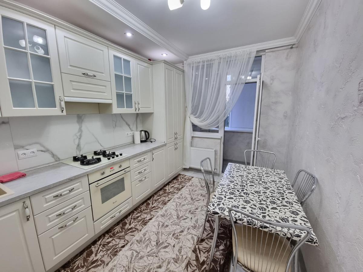 Grand Lev Tolstoi Street Apartments New House Ultra Central Kišiněv Exteriér fotografie